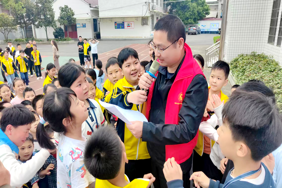 湖南乌云界国家级自然保护区：“守护自然生态 科普点亮校园”活动走进渔父小学